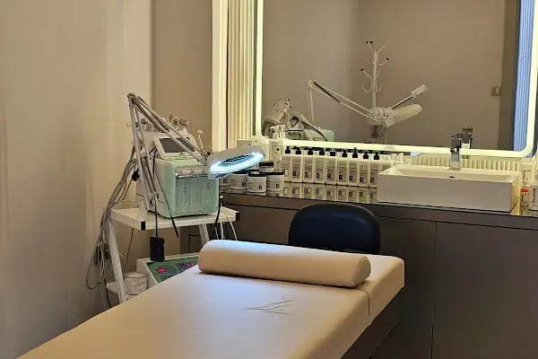 Avrupa Estetik ve Güzellik Merkezi | Soprano Ice Buz Lazer İzmir-Cilt Bakımı-Lazer Epilasyon İzmir-Beauty Center İzmir - Resim 4