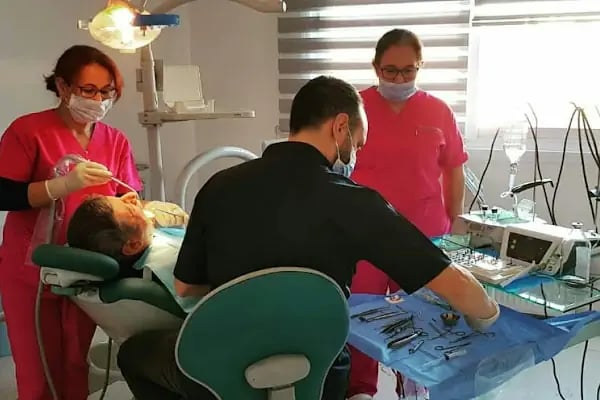 Çene Cerrahı Tolga Cehiz - Resim 4