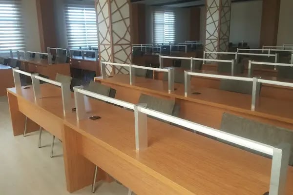 Aliya İzzet Begoviç Gençlik ve Kültür Merkezi - Resim 4