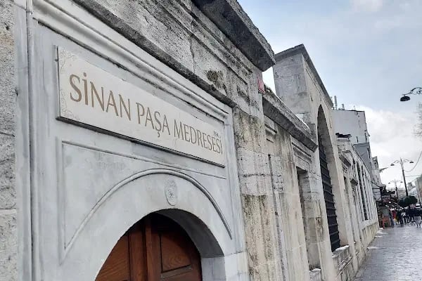 Sinan Paşa Türbesi - Resim 11