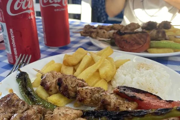 Heybeliada Barbayani Balık Fish Restaurant - Resim 17