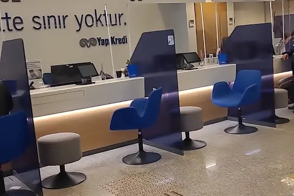 Yapı Kredi - Konya İhsaniye Şubesi - Resim 13