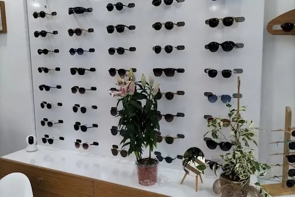 Moni Optik - Bursa Optik Mağazası - Resim 8