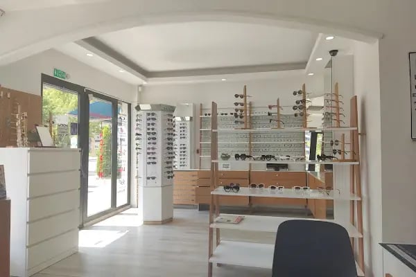 Moni Optik - Bursa Optik Mağazası - Resim 4