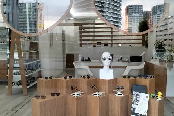Moni Optik - Bursa Optik Mağazası - Resim 2