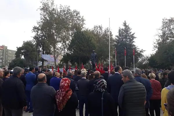 Ceyhan Kaymakamlığı Hükümet Konağı - Resim 13