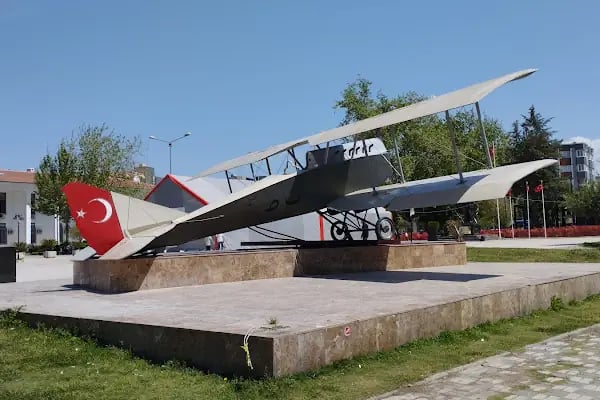 Ceyhan Kaymakamlığı Hükümet Konağı - Resim 4