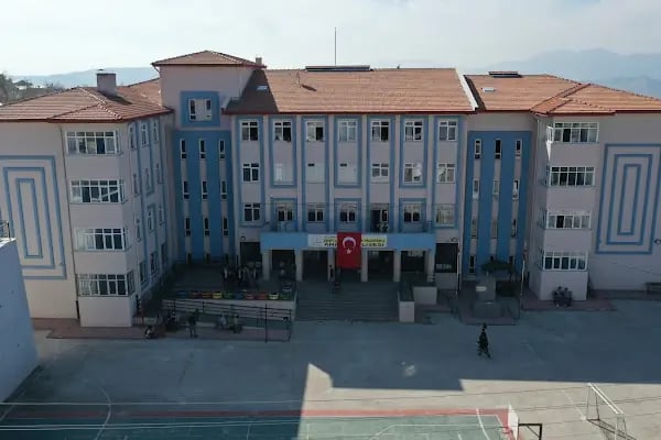 Şehit Şirin Diril Çok Programlı Anadolu Lisesi - Resim 1