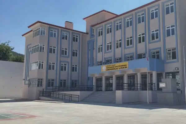Şehit Şirin Diril Çok Programlı Anadolu Lisesi - Resim 2