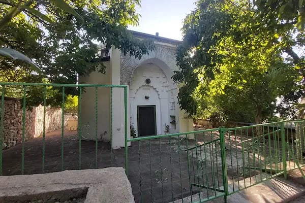 ALİ BABA TÜRBESI - Resim 1