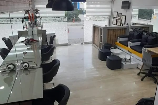 Adem Terzi Barber's Club Bodrum - Resim 3