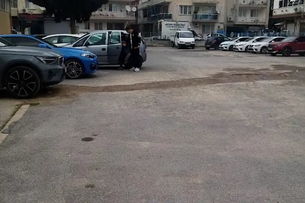 İzmir Balçova Spor Salonu - Resim 13