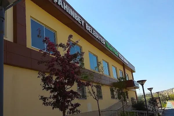 Sahinbey Belediyesi Yuzme Havuzu - Resim 14