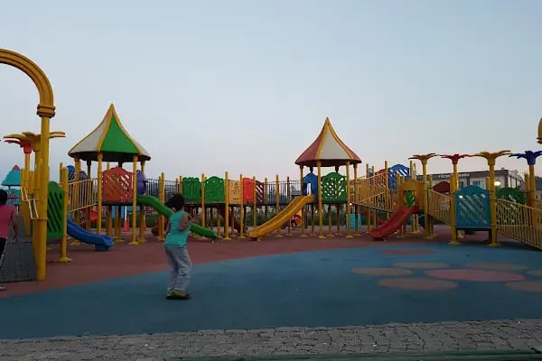 Sahinbey Belediyesi Yuzme Havuzu - Resim 9