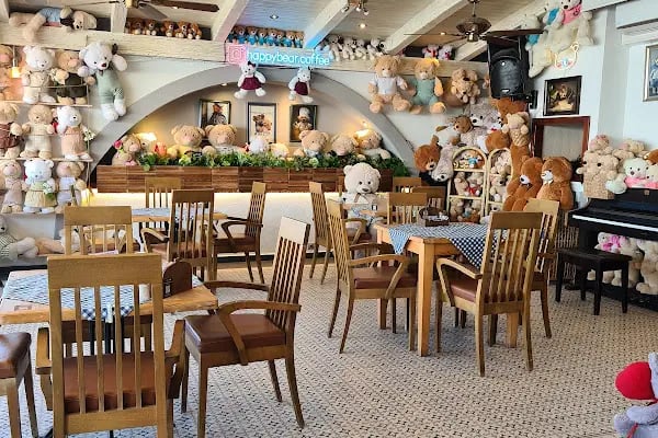 Surfer Caravan Gastro Pub &amp; Suites - Resim 20