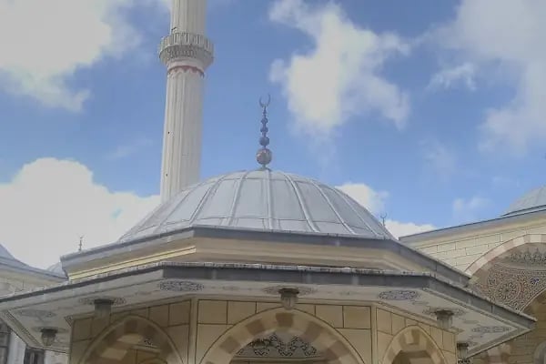 Taşoluk Yeşil Cami - Resim 12