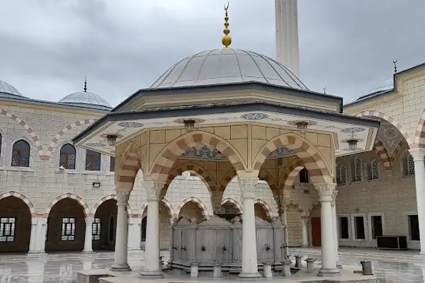 Taşoluk Yeşil Cami - Resim 11