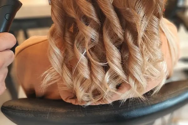 Üstün Köylü Hair Design Bayan Kuaförü Adana Çukurova Kenan Evren - Resim 4