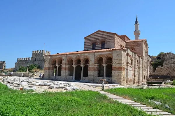 Fatih Camii - Resim 17