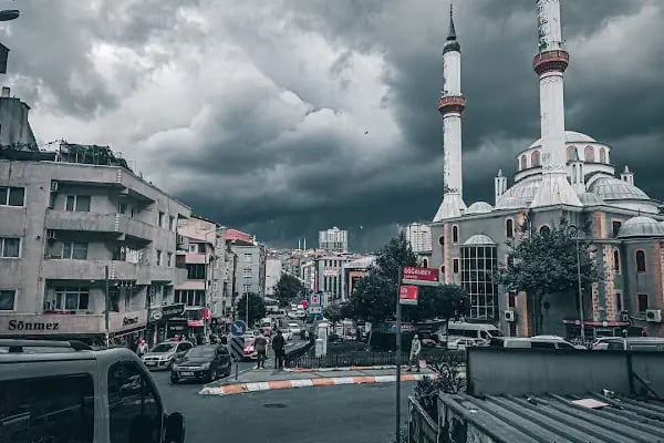 Üçyüzlü Çeşme Cami - Resim 7