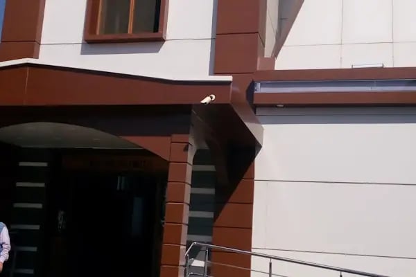 Bayraklı Merkez Camii - Resim 14