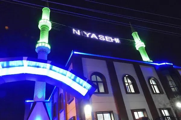 Bayraklı Merkez Camii - Resim 18