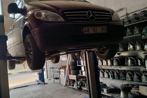 Serkan Oto Tamir bakım Yağ ve mutlu Akü bayi ve servis - Resim 12