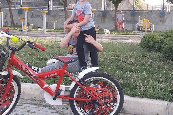 Karabağlar Belediyesi Karafatma Parkı - Resim 15