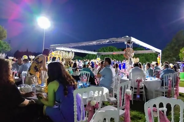 Çamlık Cafe Restoran - Resim 9