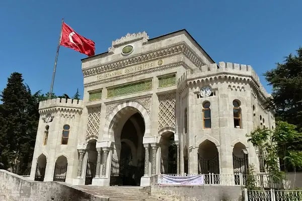 İstanbul Üniversitesi - Resim 1