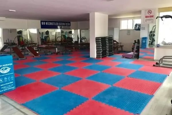 Anamur Belediyesi Spor İşleri Müdürlüğü Fitness Salonu - Resim 15