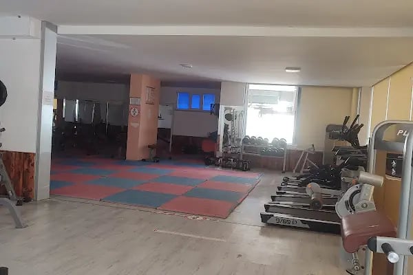 Anamur Belediyesi Spor İşleri Müdürlüğü Fitness Salonu - Resim 20