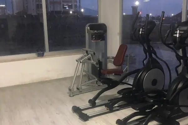 Anamur Belediyesi Spor İşleri Müdürlüğü Fitness Salonu - Resim 11