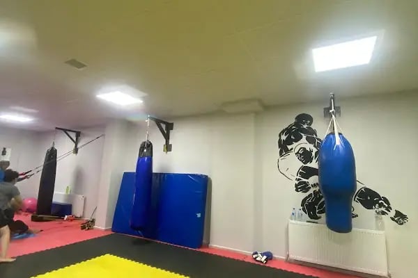 Mavi Beyaz Spor Kulübü - Resim 14