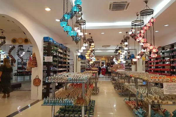 Lyra Park Alışveriş Ve Eğlence Merkezi - Resim 1