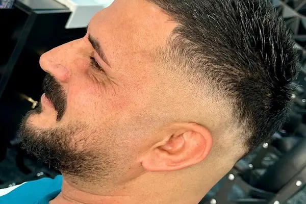 ALTIN MAKAS KUAFÖR &amp; LAZER EPİLASYON SALONU NİZİP - Resim 3