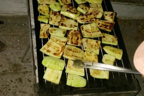 Paşaköy Köfte ve Izgara Salonu - Resim 15