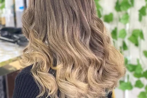 SİMAY TURSUN HAIR DESIGN - Resim 2