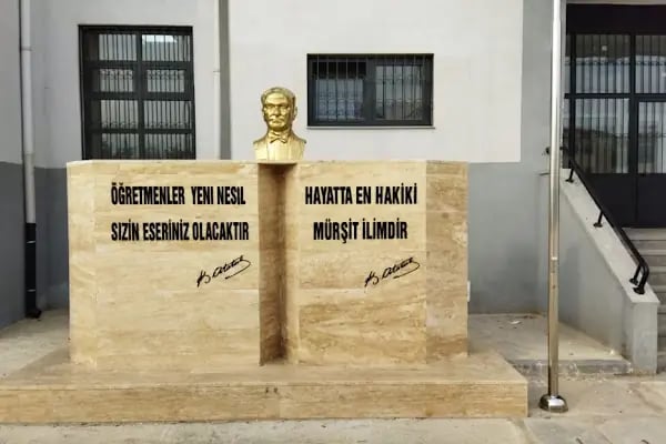 Dr. Salman Gülsoy İlkokulu - Resim 1