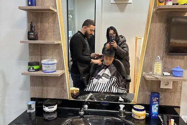 Leo Barbershop - Resim 6