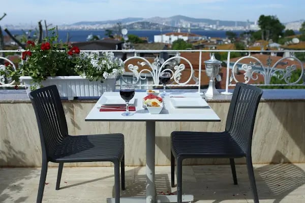 Ascot Hotel Büyükada - Resim 11