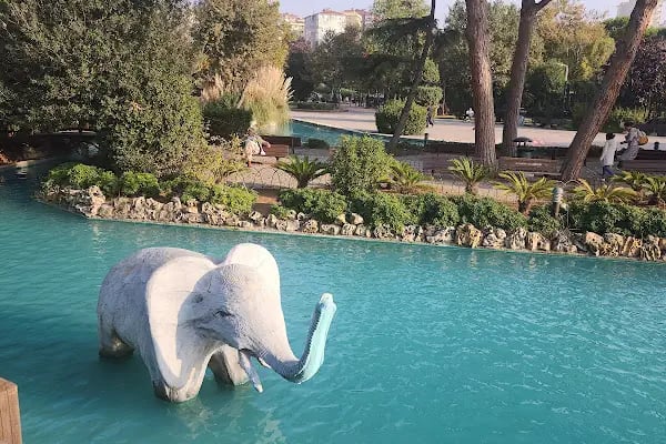 Özgürlük Parkı Amfi Tiyatro - Resim 3