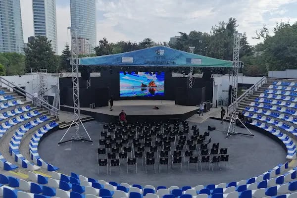 Özgürlük Parkı Amfi Tiyatro - Resim 2