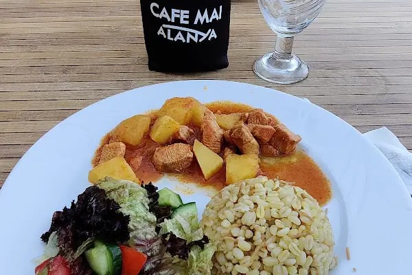 Cafe Mai - Resim 3