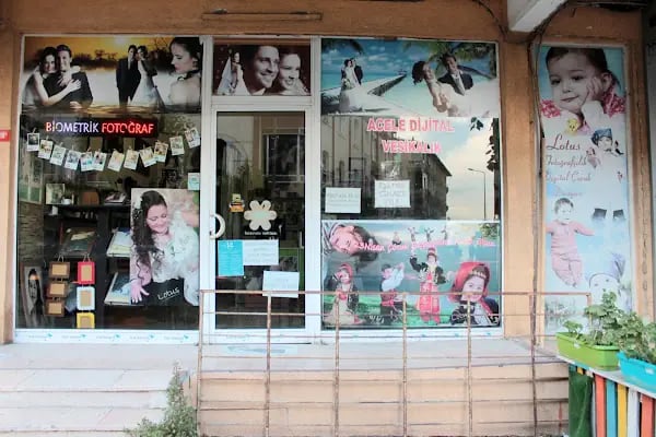 Lotus Fotoğrafçılık - Resim 1