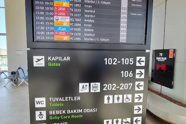 Gaziantep Havaalanı Dış Hatlar Gelen Yolcu Peronu - Resim 6