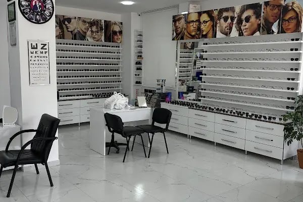 Acıpayam Elbeyi Optik - Resim 2
