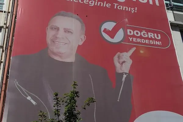 Just English Dil Okulları - İngilizce Kursu Bursa-Heykel - Resim 15