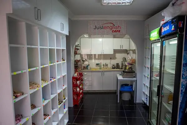 Just English Dil Okulları - İngilizce Kursu Bursa-Heykel - Resim 8