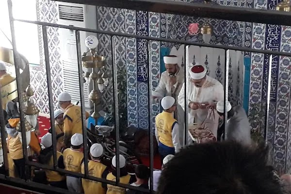 Mustafa Şahin Cami ve Gençlik Merkezi - Resim 11